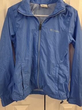 Columbia Womens Windbreaker